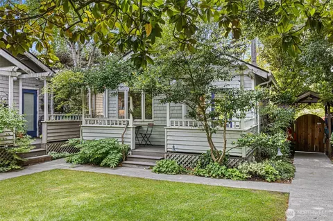 Exterior - 2122 E Pine St, Seattle, WA 98122 photo 4 of 4
