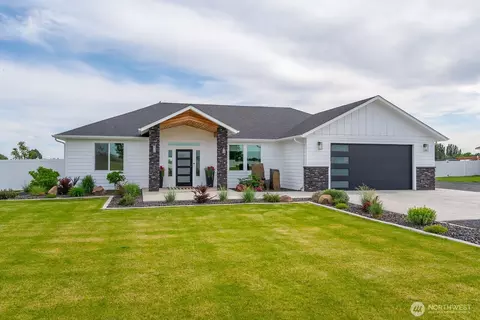 8219 Road 24 NE, Moses Lake, WA 98837