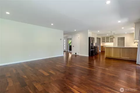 Living - 1224 Studebaker Pl, Walla Walla, WA 99362 photo 4 of 5