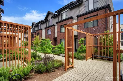 8344 C 13th Ave NW, Seattle, WA 98117