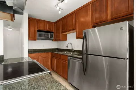 20322 Bothell Everett Hwy #E302, Bothell, WA 98012 photo 14