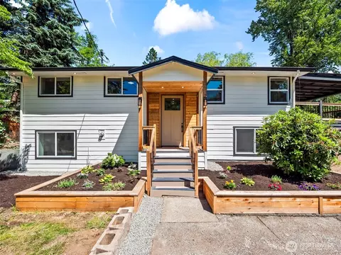 13517 Bingham Ave E, Tacoma, WA 98446