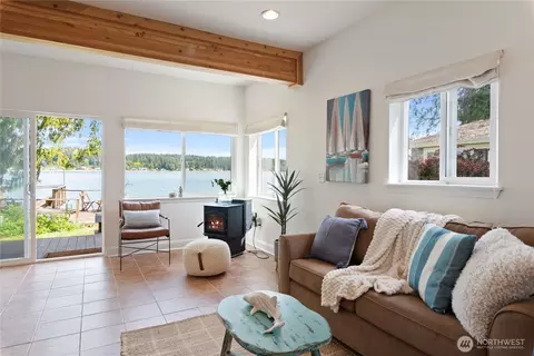 Living - 7610 E Grapeview Loop Rd, Allyn, WA 98524 photo 3 of 3