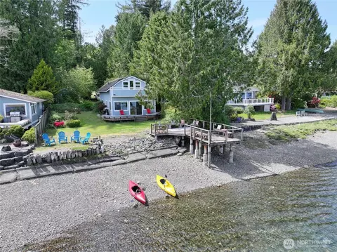 Exterior - 7610 E Grapeview Loop Rd, Allyn, WA 98524 photo 4 of 10