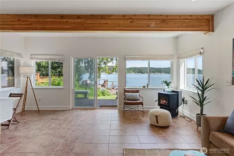 Living - 7610 E Grapeview Loop Rd, Allyn, WA 98524 photo 1 of 3