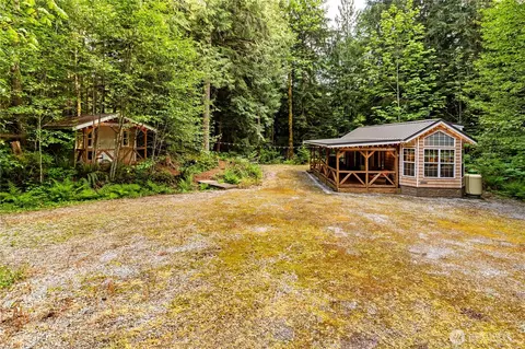 13 7 Big Tree Dr, Deming, WA 98244