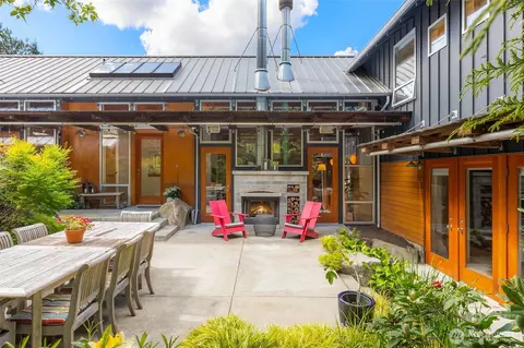 10611 NE 155th Pl, Bothell, WA 98011