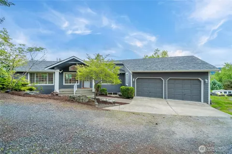 183 Dow Ridge Dr N, Eatonville, WA 98328