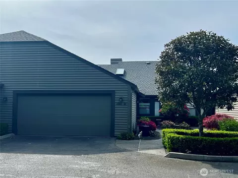 101 Chinook Ln #B, Steilacoom, WA 98388