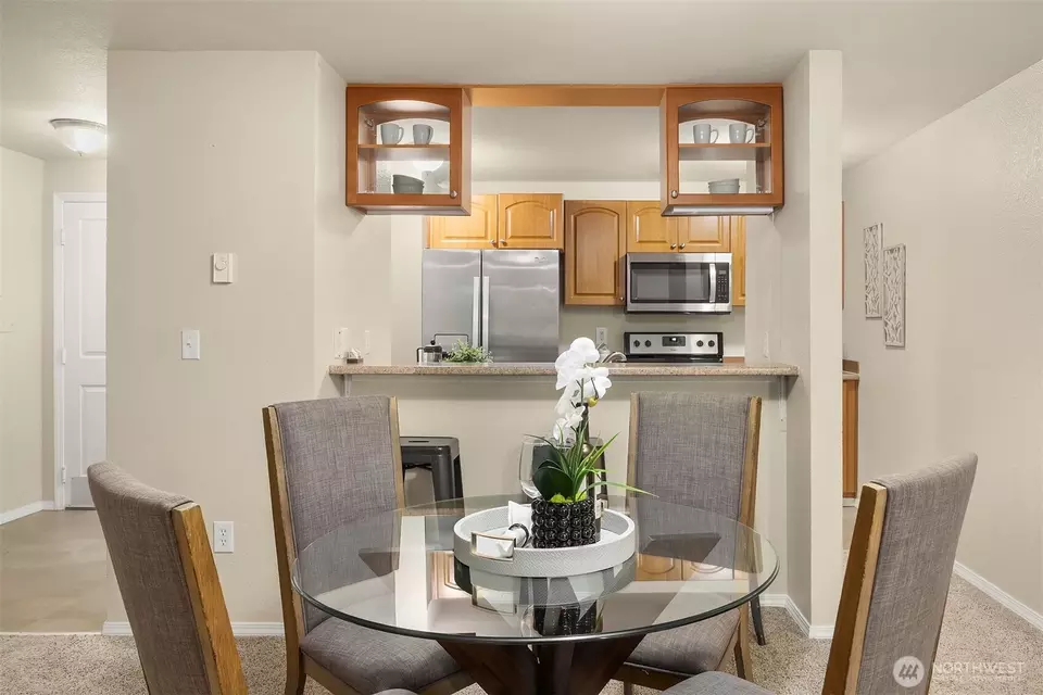 Dining - 15433 Country Club Dr #F207, Mill Creek, WA 98012 photo 3 of 4