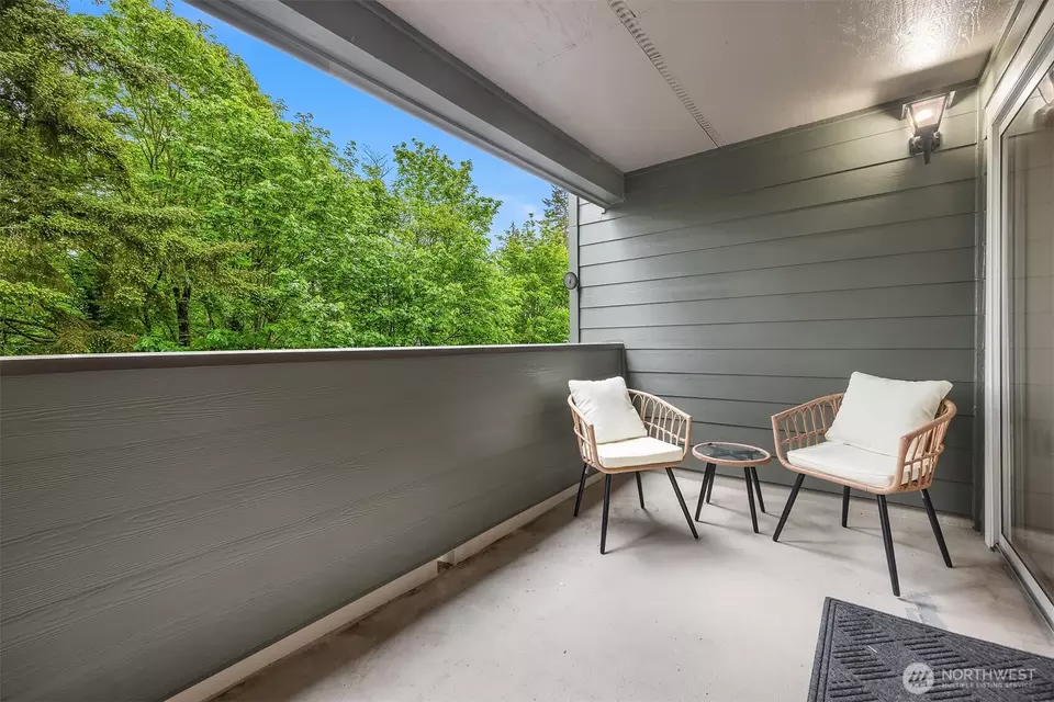 Exterior - 15433 Country Club Dr #F207, Mill Creek, WA 98012 photo 2 of 10