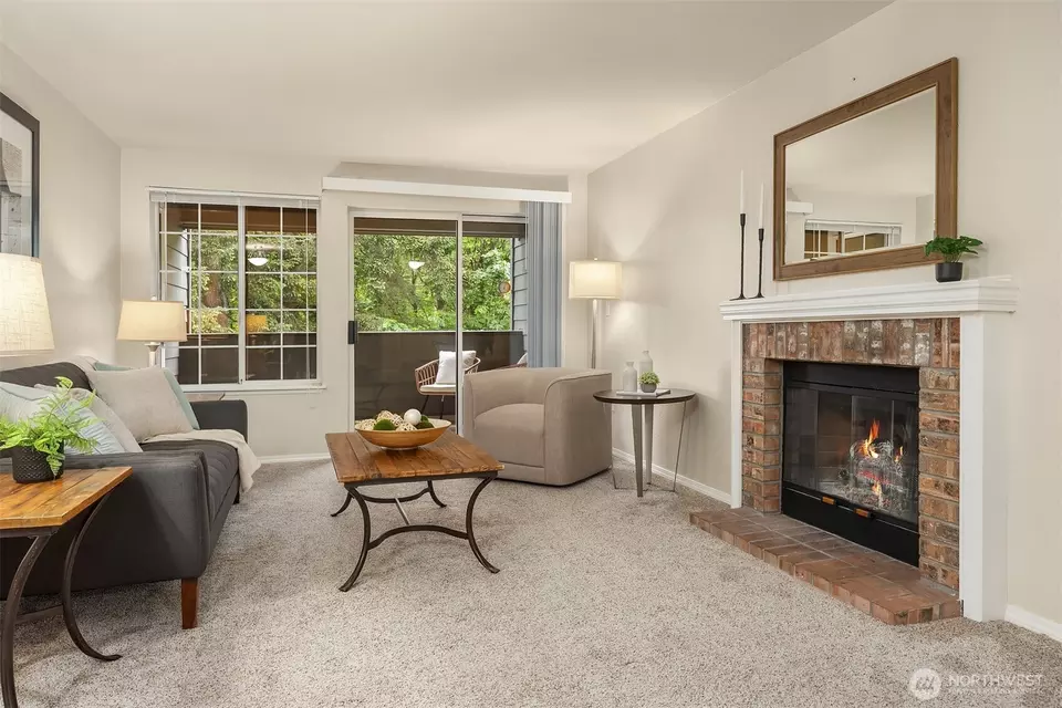 Living - 15433 Country Club Dr #F207, Mill Creek, WA 98012 photo 2 of 3