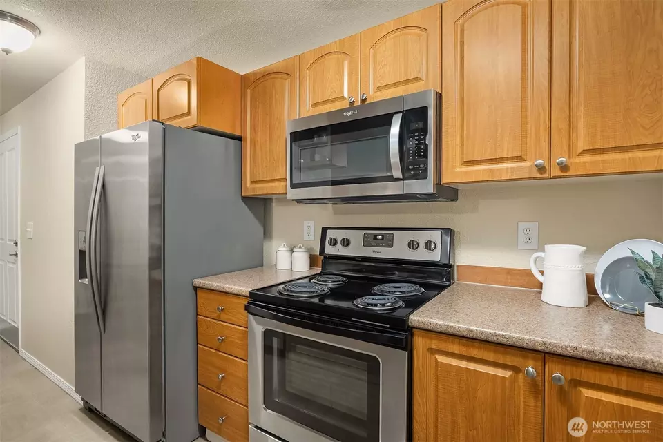 Kitchen - 15433 Country Club Dr #F207, Mill Creek, WA 98012 photo 1 of 3