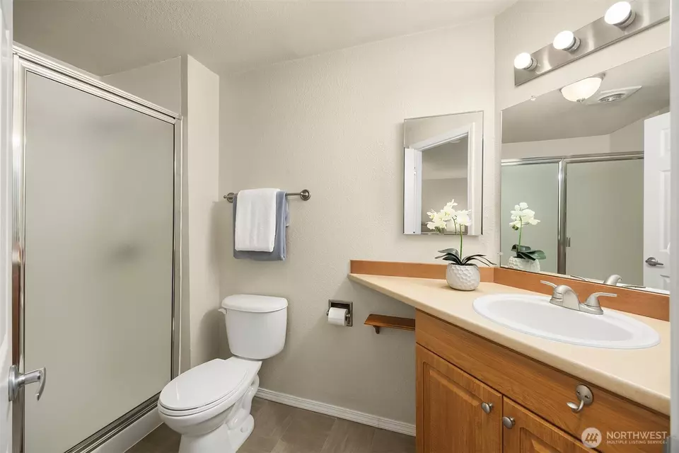 Bath - 15433 Country Club Dr #F207, Mill Creek, WA 98012 photo 1 of 2