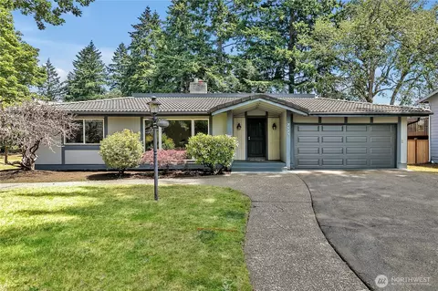 7423 Onyx Dr SW, Lakewood, WA 98498