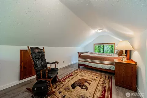 Bedroom - 352 Craig Rd, Packwood, WA 98361 photo 2 of 3