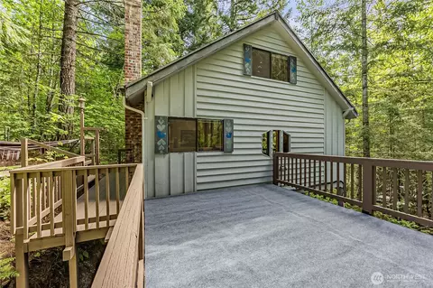 Exterior - 352 Craig Rd, Packwood, WA 98361 photo 10 of 14
