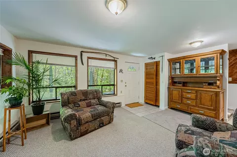 Entry Way - 352 Craig Rd, Packwood, WA 98361 photo 1 of 5