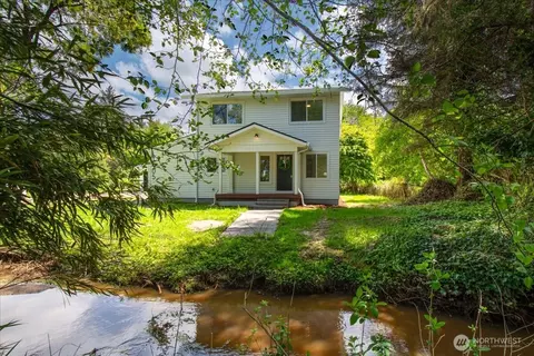 1405 33rd St, Seaview, WA 98644