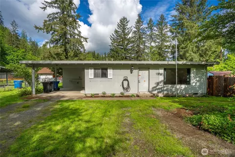 21813 223rd Pl SE, Maple Valley, WA 98038