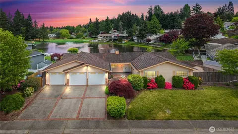 2606 SW 323rd St, Federal Way, WA 98023