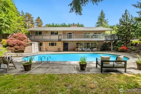 15701 161st Ave NE, Woodinville, WA 98072