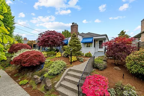 8334 19th Ave NW, Seattle, WA 98117