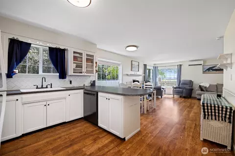 Kitchen - 8429 Nooksack Rd, Everson, WA 98247 photo 1 of 4