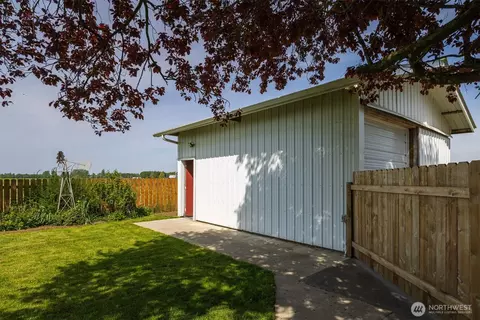 Exterior - 8429 Nooksack Rd, Everson, WA 98247 photo 8 of 9