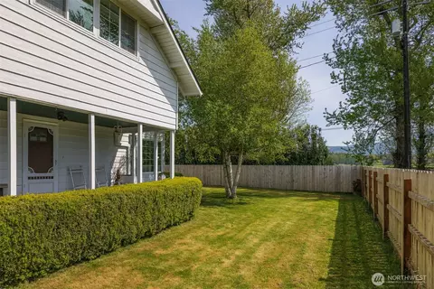 Exterior - 8429 Nooksack Rd, Everson, WA 98247 photo 5 of 9