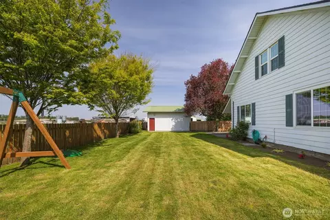 Exterior - 8429 Nooksack Rd, Everson, WA 98247 photo 6 of 9