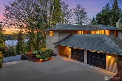 5310 W Mercer Way, Mercer Island, WA 98040