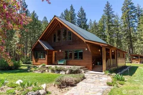 611 A Lost River Rd, Mazama, WA 98833
