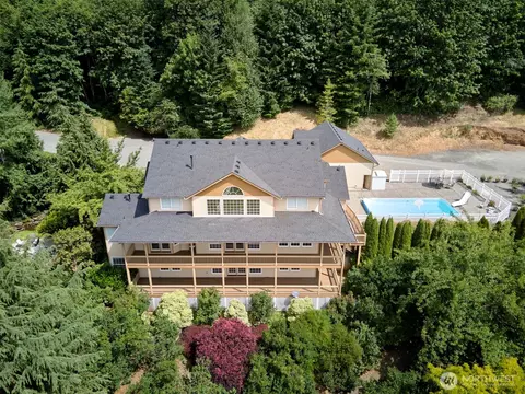 256 Eagle Point Rd, Woodland, WA 98674