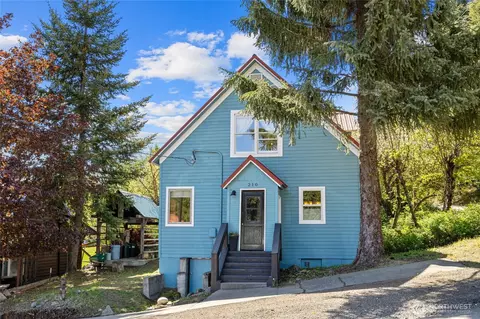 210 W Dakota Ave, Roslyn, WA 98941