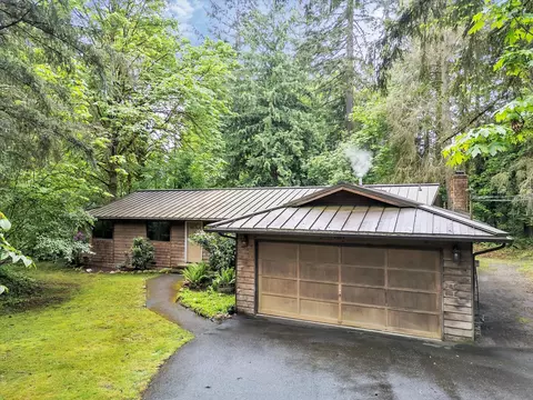 15409 216th Ave NE, Woodinville, WA 98077
