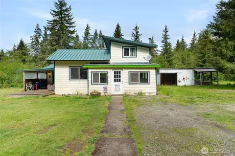 303 Walker Rd, Hoquiam, WA 98550