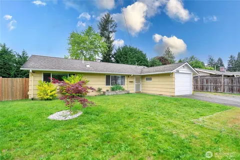 3918 NE 21st St, Renton, WA 98056
