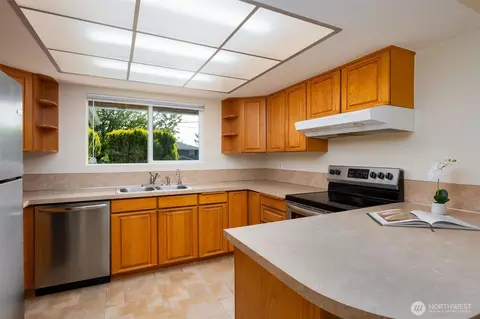 Kitchen - 8702 4th Pl SE, Everett, WA 98208 photo 1 of 1