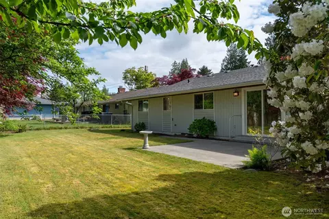 Exterior - 8702 4th Pl SE, Everett, WA 98208 photo 5 of 11