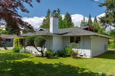 Exterior - 8702 4th Pl SE, Everett, WA 98208 photo 1 of 11