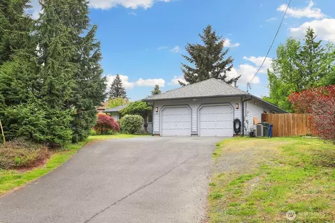 Exterior - 4525 244th St SE, Bothell, WA 98021 photo 2 of 11