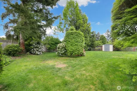 Exterior - 4525 244th St SE, Bothell, WA 98021 photo 7 of 11