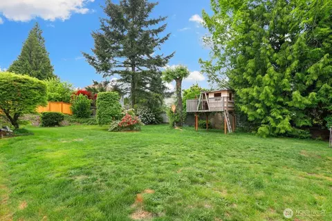 Exterior - 4525 244th St SE, Bothell, WA 98021 photo 9 of 11