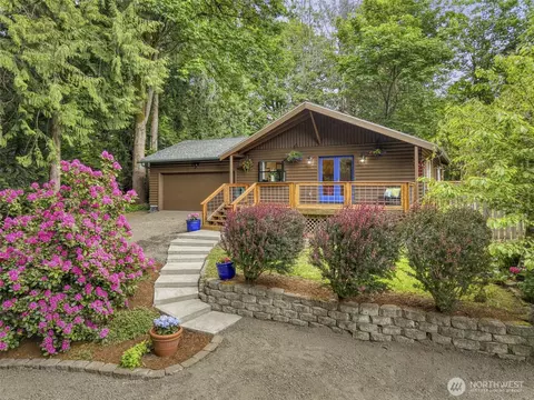 20580 Stephen Dr NE, Kingston, WA 98346