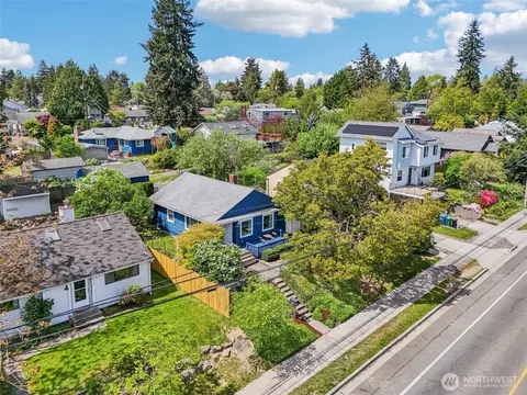 10229 35th Ave SW, Seattle, WA 98146
