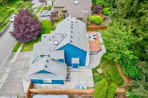 View/Area - 19621 10th Dr SE, Bothell, WA 98012 photo 2 of 5