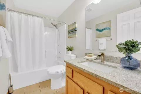 Bath - 19621 10th Dr SE, Bothell, WA 98012 photo 5 of 5