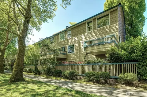 1717 16th Ave #3, Seattle, WA 98122