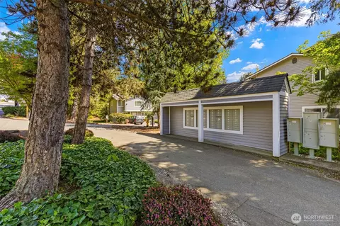 Exterior - 1526 192nd St SE #Q3, Bothell, WA 98012 photo 4 of 5